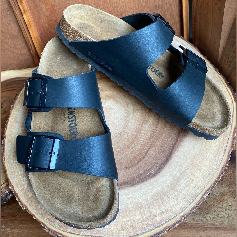 🖤Worn Once🖤 Black Birkenstocks